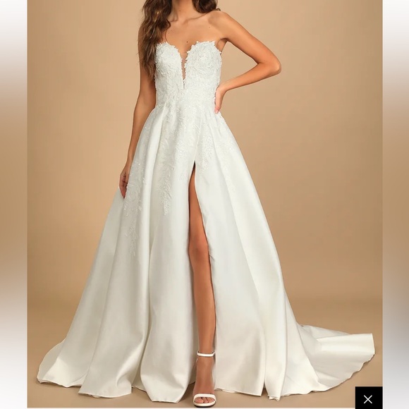 Wedding dress - Picture 6 of 6